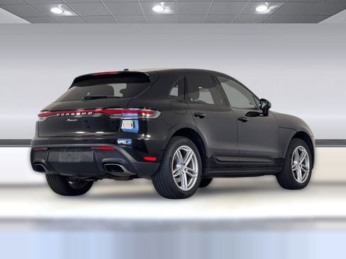 Used 2024 Porsche Macan AWD/4WD image 9