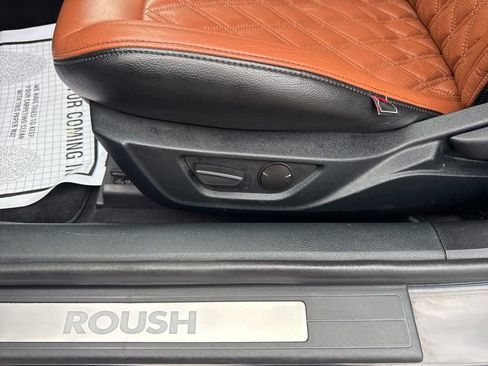 Used 2022 Ford Mustang GT Premium w/ GT Performance Package image 18