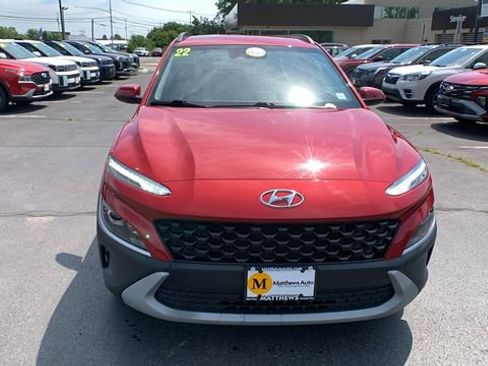Used 2022 Hyundai Kona SEL w/ Cargo Package AWD/4WD image 8