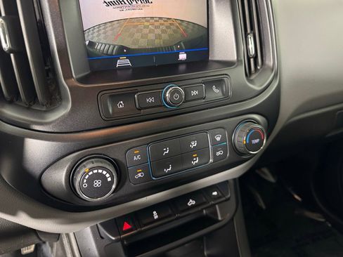 Used 2022 Chevrolet Colorado W/T w/ Custom Special Edition image 23