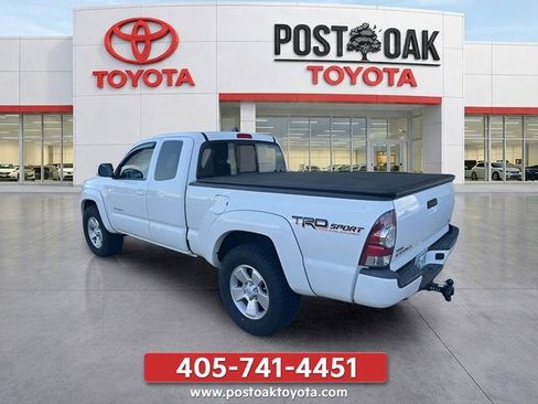 Used 2014 Toyota Tacoma 4x4 Access Cab V6 w/ TRD Sport Package image 5