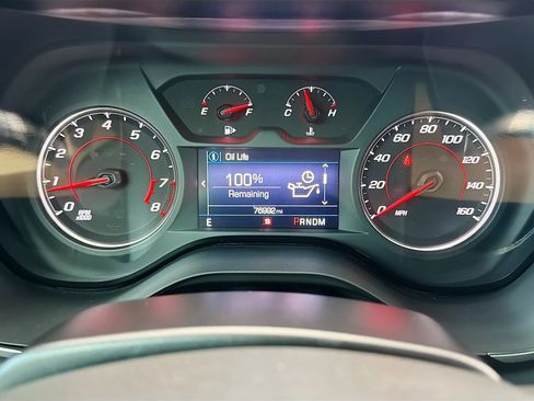 Used 2022 Chevrolet Camaro LT RWD image 34