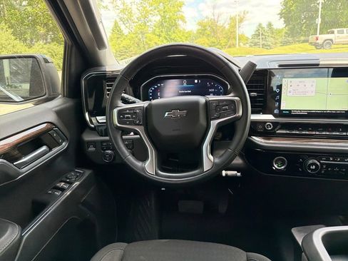 Used 2023 Chevrolet Silverado 1500 RST AWD/4WD image 24
