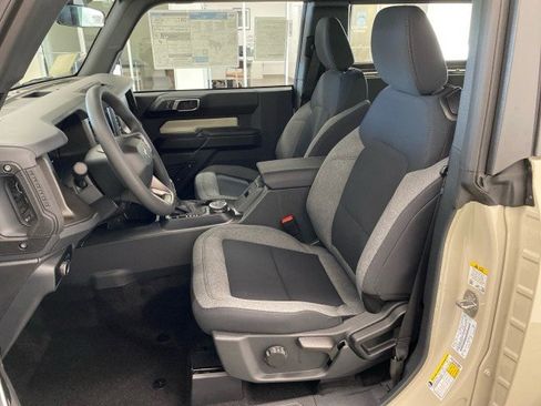 New 2025 Ford Bronco 2-Door image 34