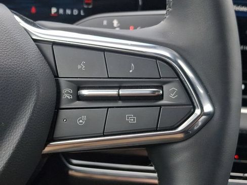 Used 2026 Chevrolet Equinox LT AWD/4WD image 22