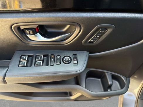 Used 2025 Honda Pilot Touring image 25