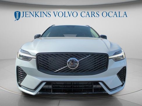 New 2026 Volvo XC60 B5 Plus w/ Protection Package Premier AWD/4WD image 8