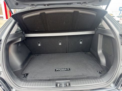 Used 2023 Hyundai Kona Limited image 22