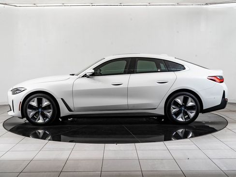 Used 2023 BMW i4 eDrive40 w/ Premium Package image 5