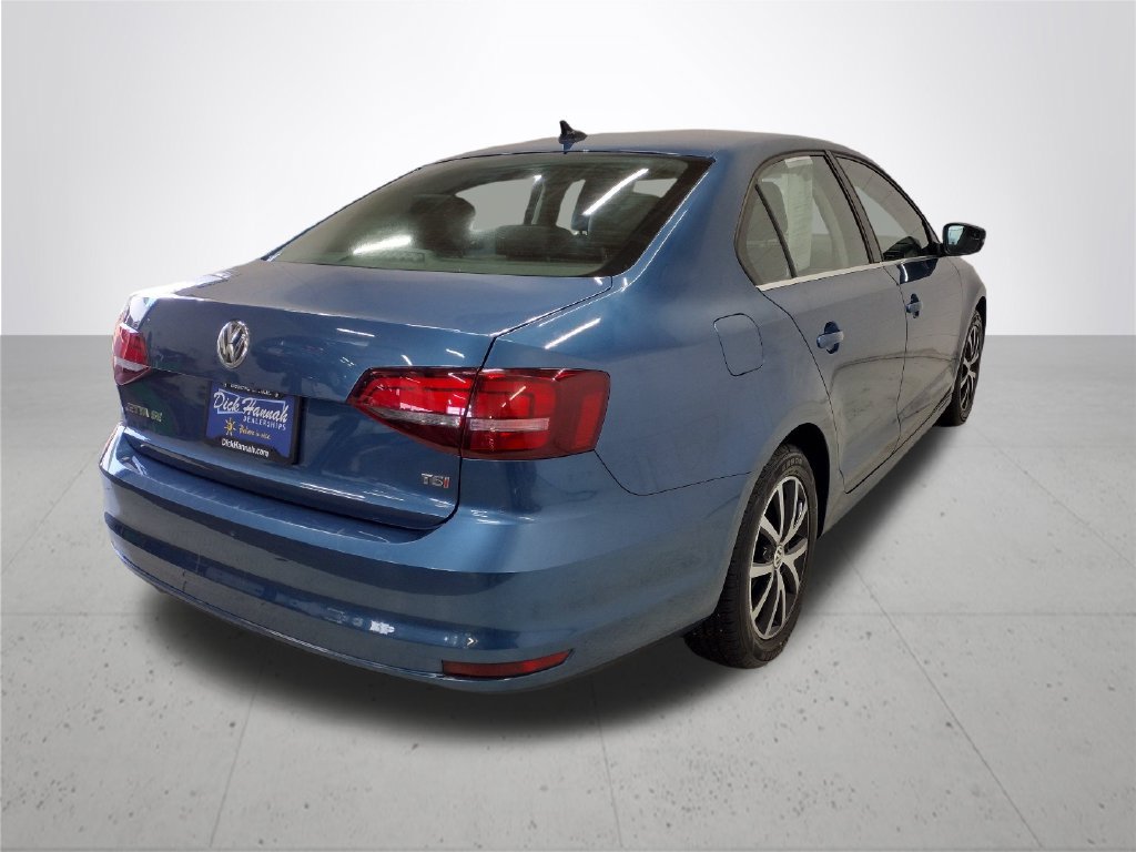 Used 2017 Volkswagen Jetta SE FWD image 13