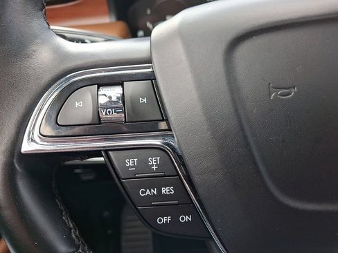 Certified 2023 Lincoln Nautilus Reserve AWD/4WD image 22