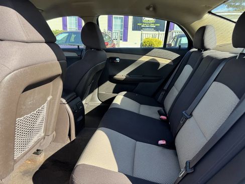 Used 2011 Chevrolet Malibu LT w/ Power Convenience Package image 11