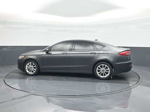 Used 2020 Ford Fusion SE FWD image 26