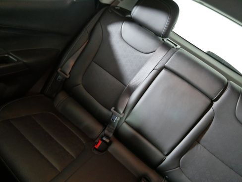 Used 2022 Chevrolet Bolt LT image 12