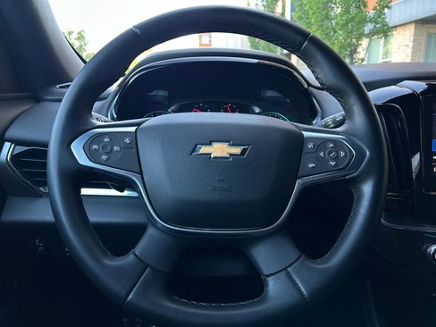 Used 2023 Chevrolet Traverse LT w/ LPO, Cargo Package AWD/4WD image 17