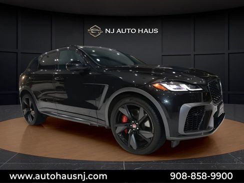 Used 2021 Jaguar F-PACE SVR image 10