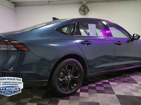 Used 2025 Honda Accord SE image 7