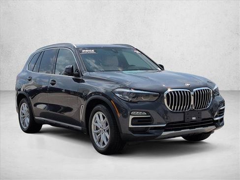 Used 2021 BMW X5 xDrive45e w/ Premium Package AWD/4WD image 3