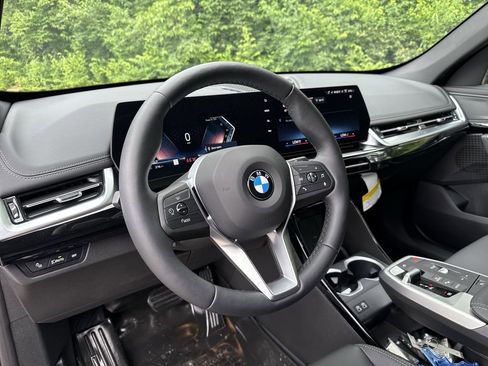 Certified 2025 BMW X1 xDrive28i w/ Convenience Package AWD/4WD image 17
