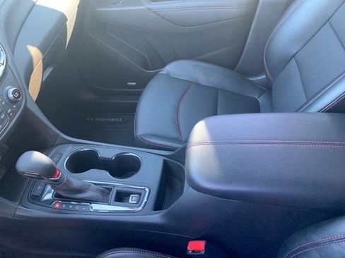 Used 2024 Chevrolet Equinox RS w/ RS Leather Package AWD/4WD image 34