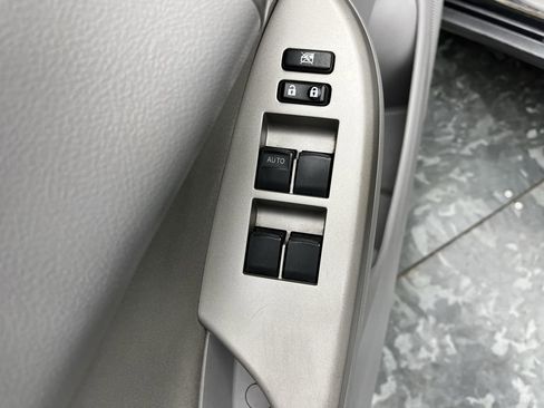 Used 2011 Toyota Corolla LE FWD image 7