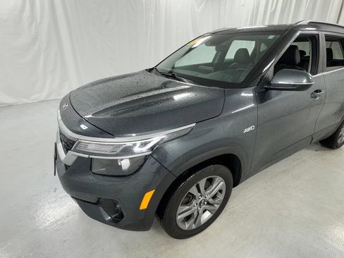 Used 2021 Kia Seltos S AWD/4WD image 7