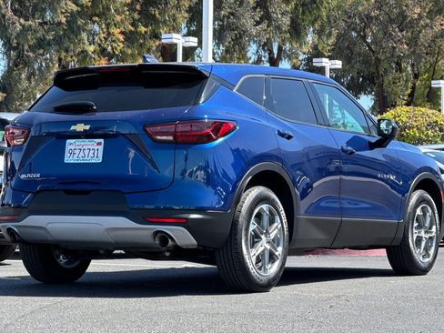 Used 2023 Chevrolet Blazer LT image 5