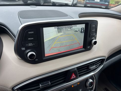 Used 2020 Hyundai Santa Fe SEL image 20