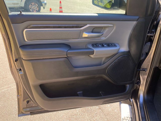 Used 2023 RAM 1500 Big Horn AWD/4WD image 12