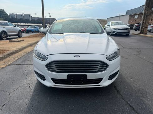 Used 2016 Ford Fusion S FWD image 2