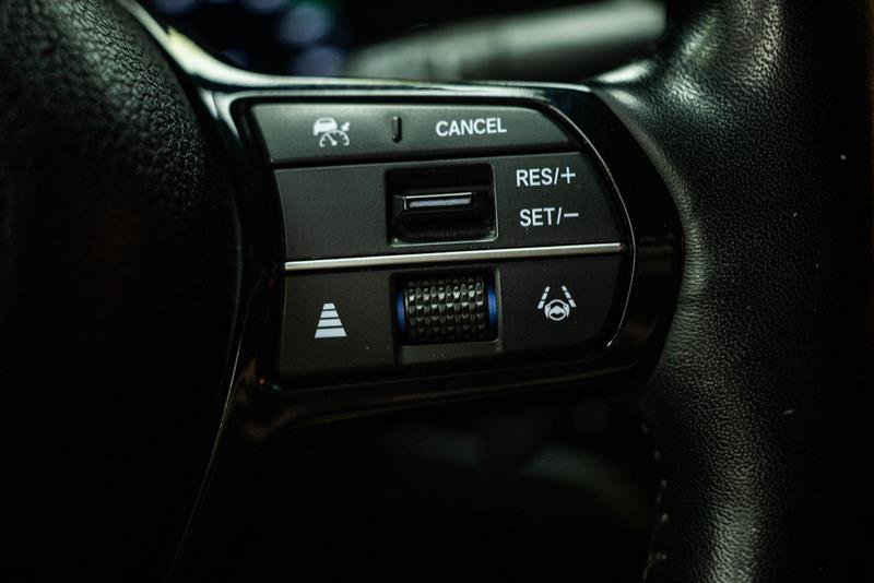 Used 2025 Honda Accord Touring image 19