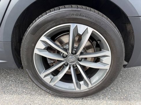 Used 2018 Audi A4 2.0T allroad Premium Plus w/ Premium Plus Package AWD/4WD image 13