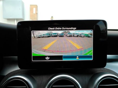 Used 2019 Mercedes-Benz C 300 4MATIC Sedan w/ Premium Package image 10