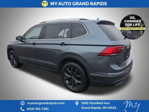 Used 2023 Volkswagen Tiguan SE image 5