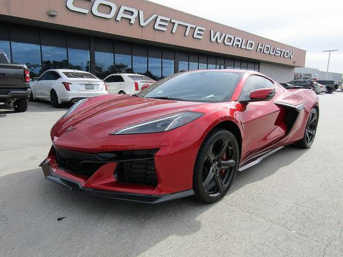 Used 2024 Chevrolet Corvette Z06 image 1