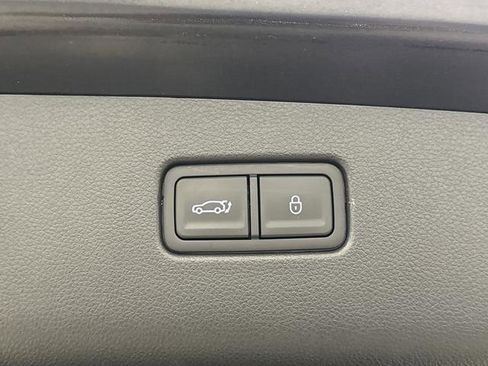 Used 2025 Genesis GV70 2.5T w/ Sport Prestige Package image 16