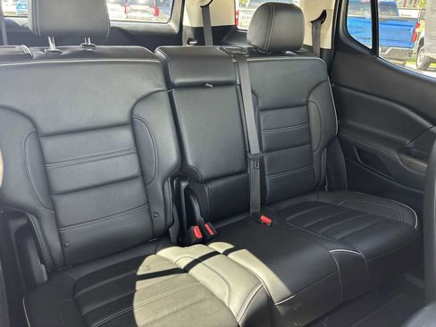 Used 2023 GMC Acadia Denali image 36