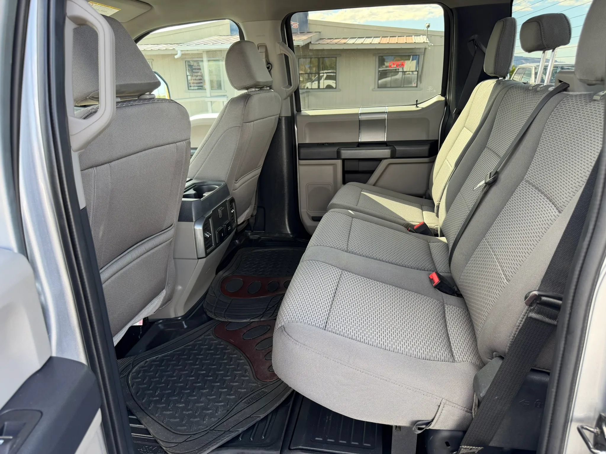 Used 2022 Ford F250 XLT w/ XLT Premium Package AWD/4WD image 26