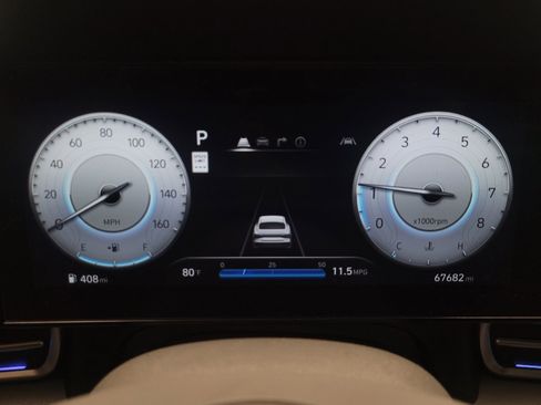 Used 2024 Hyundai Elantra SEL FWD image 23