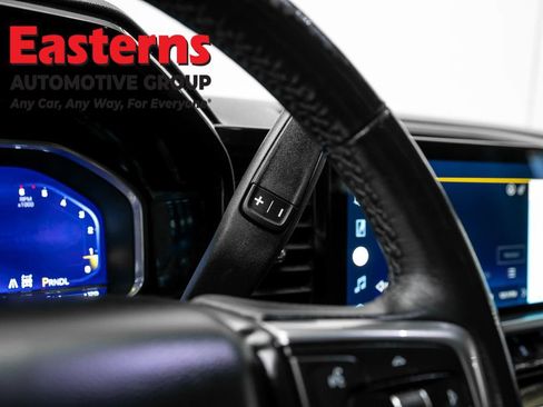 Used 2022 Chevrolet Silverado 1500 LT w/ Convenience Package II AWD/4WD image 13