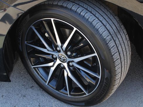 Used 2024 Toyota Camry SE w/ Cold Weather Package image 16