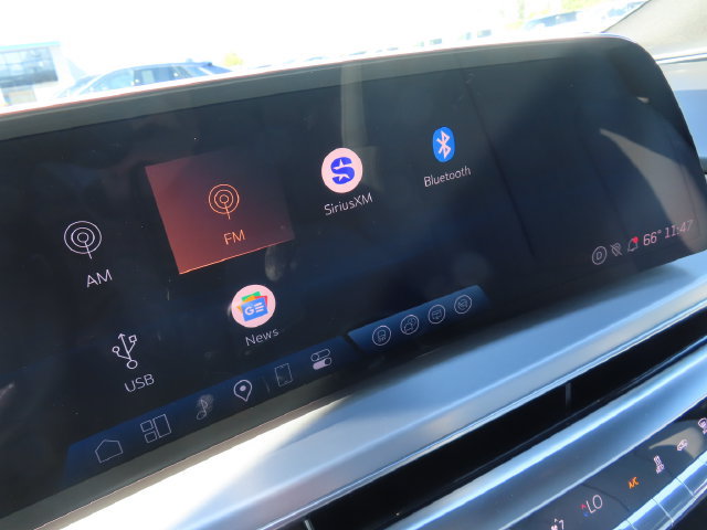 Certified 2026 Cadillac Lyriq Premium Luxury w/ LPO, Floor Liner Package AWD/4WD image 22
