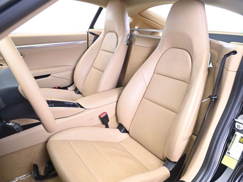 Certified 2014 Porsche Cayman S image 26