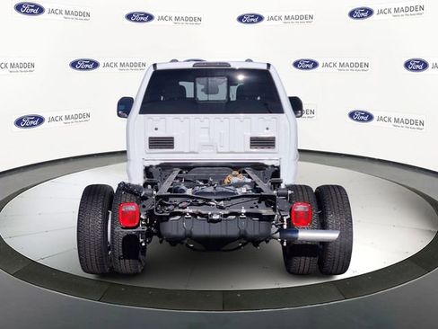 New 2025 Ford F350 XL w/ XL Chrome Package AWD/4WD image 4