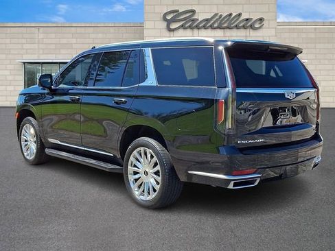 Certified 2023 Cadillac Escalade Premium Luxury AWD/4WD image 4