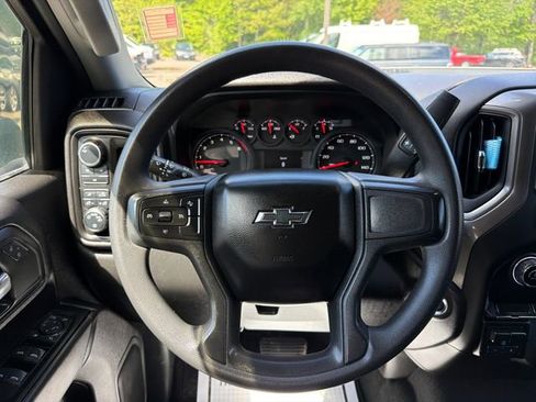 Used 2025 Chevrolet Silverado 2500 Custom w/ Custom Convenience Package AWD/4WD image 15