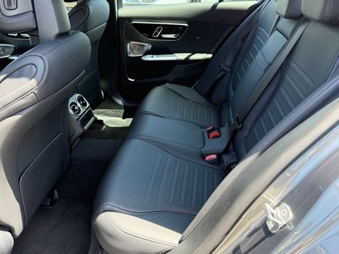 Used 2025 Mercedes-Benz C 300 Sedan image 29