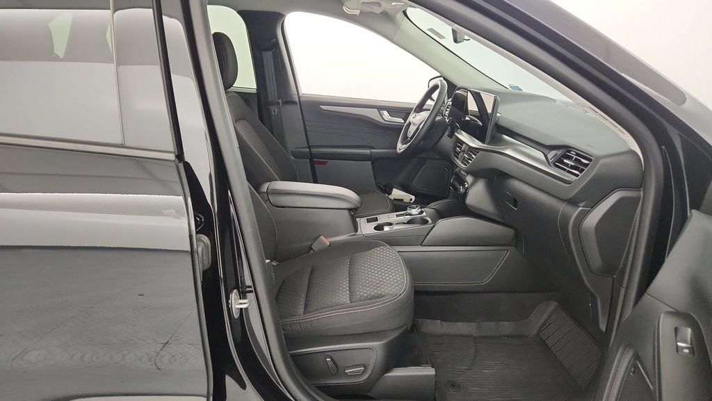 Used 2023 Ford Escape Active w/ Tech Pack #2 AWD/4WD image 32