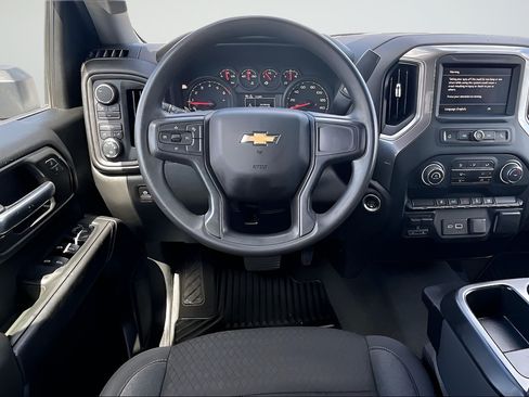Used 2024 Chevrolet Silverado 2500 Custom w/ Custom Convenience Package AWD/4WD image 8