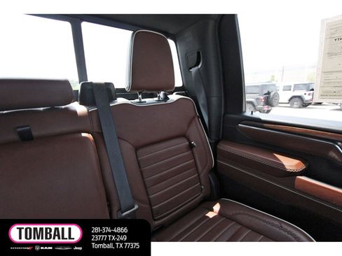 Used 2024 GMC Sierra 2500 Denali Ultimate w/ Max Trailering Package AWD/4WD image 12